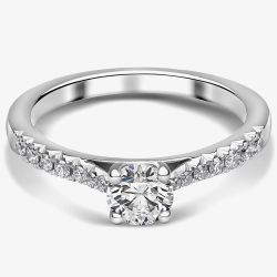 Platinum Diamond Four Claw Solitaire Ring 01G4K-P001