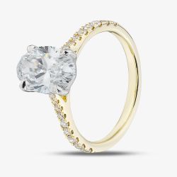 18ct Yellow Gold Certificated 2.25ct Lab Grown Oval Cut Diamond Shoulder Set Solitaire Ring U3439