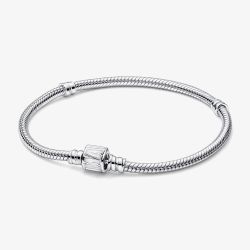 PANDORA Moments Marvel Logo Clasp Bracelet 592561C01