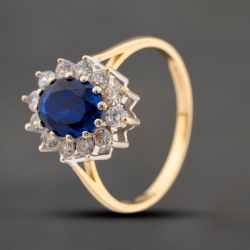 Second Hand 9ct Yellow Gold Synthetic Sapphire Cubic Zirconia & Cubic Zirconia Oval Cluster Ring 41102701