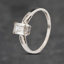 Second Hand 9ct White Gold Cubic Zirconia Emerald Cut Shoulder Set Solitaire Ring 41103070