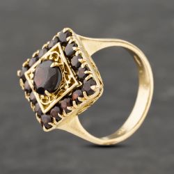 Second Hand Vintage Yellow Gold Garnet Marquise Shape Dress Ring 41103255