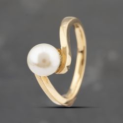 Second Hand 18ct Yellow Gold Cultured Pearl Single Stone Dress Ring 41103275