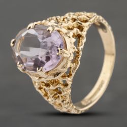Second Hand 9ct Yellow Gold Amethyst Oval With Ornate Open Work Shoulders Dress Ring 41103291