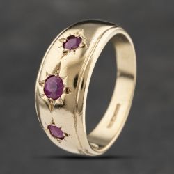 Second Hand 9ct Yellow Gold Ruby Band Ring 41103385