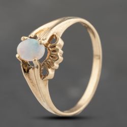 Second Hand Vintage Yellow Gold Opal Dress Ring 41103624