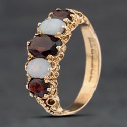 Second Hand Vintage 9ct Yellow Gold Garnet & Opal Five Stone Ring 41103987