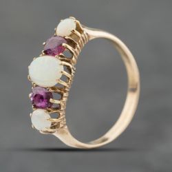 Second Hand Vintage Yellow Gold Opal & Garnet Five Stone Ring 41104173
