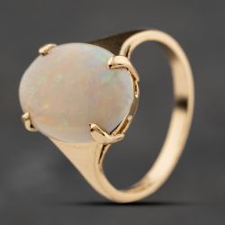 Second Hand 9ct Yellow Gold Opal Large Oval Dress Ring 41104238