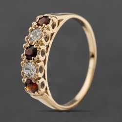 Second Hand 9ct Yellow Gold Spinel & Garnet Five Stone Ring 41104320