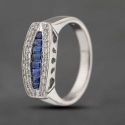 Second Hand 18ct White Gold Sapphire & Brilliant Cut Diamond Cluster Ring 41121020