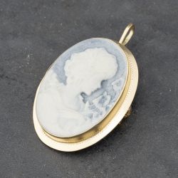 Second Hand Vintage Yellow Gold Blue Jasper Wedgewood Cameo Oval Brooch 41131108