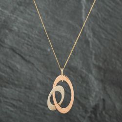 Second Hand 9ct Three Colour Gold Double Oval Pendant & 18 Inch Curb Chain 41141419