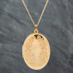 Second Hand 9ct Yellow Gold Oval Flowers Engraved Locket Pendant & 18 Inch Curb Chain 41141812