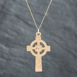 Second Hand 9ct Yellow Gold Celtic Cross Pendant & 18 Inch Curb Chain 41141830