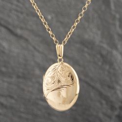 Second Hand 9ct Yellow Gold Oval Part Hand Engraved Locket Pendant & 20 Inch Belcher Chain 41142205