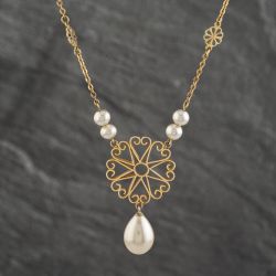 Second Hand Vintage Yellow Gold Pearl Fancy Round Drop Pendant & 15 Inch Trace Chain 41142229