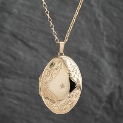 Second Hand 9ct Yellow Gold Diamond Large Engraved Locket Pendant & 22 Inch Belcher Chain 41142407