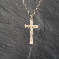 Second Hand 9ct Yellow Gold Large Crucifix Cross Pendant & 20 Inch Belcher Chain 41142411