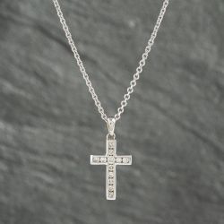 Second Hand 18ct White Gold 0.33ct Diamond Cross Pendant & 18 Inch Belcher Chain 41142457