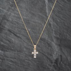 Second Hand Yellow Gold Cubic Zirconia Set Cross Pendant & 18 Inch Curb Chain 41142616
