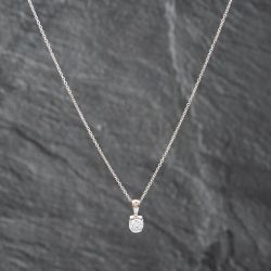 Second Hand 9ct White Gold 0.25ct Brilliant Cut Diamond Single Stone Pendant & 18 Inch Trace Chain 41142627