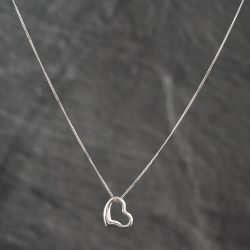 Second Hand White Gold Open Heart Pendant & 18 Inch Curb Chain 41142630