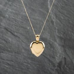 Second Hand 18ct Yellow Gold Heart Shaped Locket Pendant & 18 Inch Curb Chain 41142691