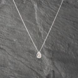 Second Hand 9ct White Gold Diamond Teardrop Pendant & 18 Inch Curb Chain 41142694
