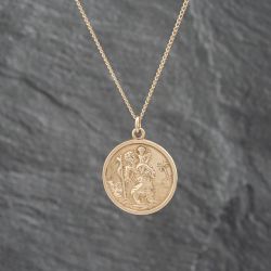 Second Hand 9ct Yellow Gold Round St Christopher Pendant & 18 Inch Curb Chain 41142702