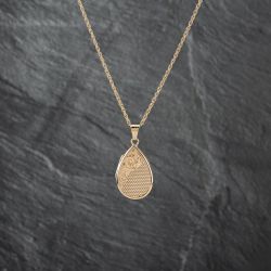 Second Hand 9ct Yellow Gold Engraved Pear Shaped Locket Pendant & 18 Inch Prince Of Wales Chain 41142722