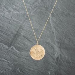 Second Hand 9ct Yellow Gold Round Hand Engraved Locket Pendant & 18 Inch Curb Chain 41142735
