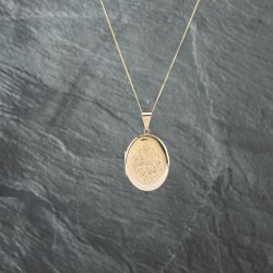 Second Hand 9ct Yellow Gold Hand Engraved Oval Floral Design Locket Pendant & 18 Inch Curb Chain 41142736