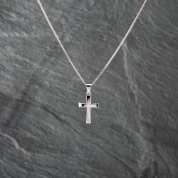Second Hand 9ct White Gold Cross Pendant & 16 Inch Foxtail Chain 41142778