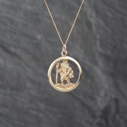 Second Hand 9ct Yellow Gold Open Work St Christopher Pendant & 18 Inch Curb Chain 41142843