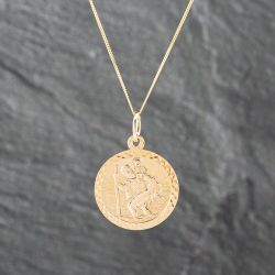 Second Hand 9ct Yellow Gold St Christopher Pendant & 18 Inch Curb Chain 41142892