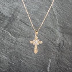 Second Hand 9ct Yellow Gold Cubic Zirconia Ornate Patterned Cross Pendant & 18 Inch Prince Of Wales Chain 41142935