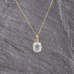 Second Hand Yellow Gold Aquamarine Cushion Shaped Split Claw Set Pendant & 18 Inch Curb Chain 41142940