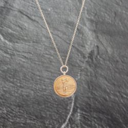 Second Hand 9ct Yellow Gold Circular Golf Scene Pendant & 20 Inch Trace Chain 41142956