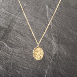 Second Hand 9ct Yellow Gold Oval Engraved Locket Pendant & 22 Inch Prince Of Wales Chain 41142996
