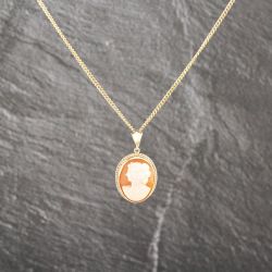 Second Hand 9ct Yellow Gold Cameo Oval Pendant & 22 Inch Curb Chain 41143011