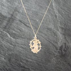 Second Hand 9ct Yellow Gold Openwork St Christopher Pendant & 18 Inch Curb Chain 41143018