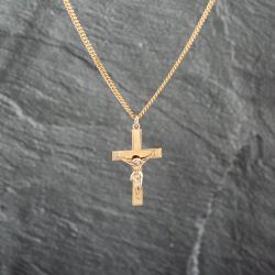 Second Hand 9ct Yellow Gold Crucifix Cross Pendant & 18 Inch Curb Chain 41143036