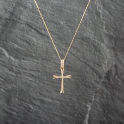 Second Hand 9ct Yellow Gold Cross Pendant & 18 Inch Curb Chain 41143054