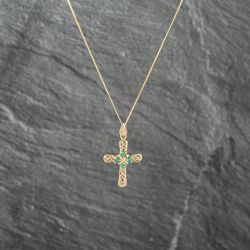 Second Hand 9ct Yellow Gold Emerald Fancy Cross Pendant & 18 Inch Curb Chain 41143062