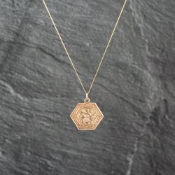 Second Hand 9ct Yellow Gold Hexagonal St Christopher Pendant & 18 Inch Curb Chain 41143066
