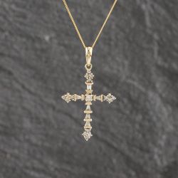 Second Hand Yellow Gold 0.22ct Diamond Set Cross Pendant & 18 Inch Curb Chain 41143118