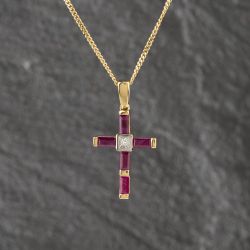 Second Hand 18ct Yellow Gold Ruby & Diamond Set Cross Pendant & 17 Inch Curb Chain 41143120