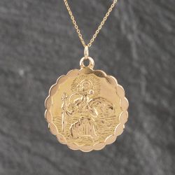 Second Hand 9ct Yellow Gold Round St Christopher Pendant & 18 Inch Trace Chain 41143124