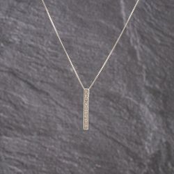 Second Hand 9ct White Gold Diamond Bar Drop Pendant & 19 Inch Box Chain 41143165
